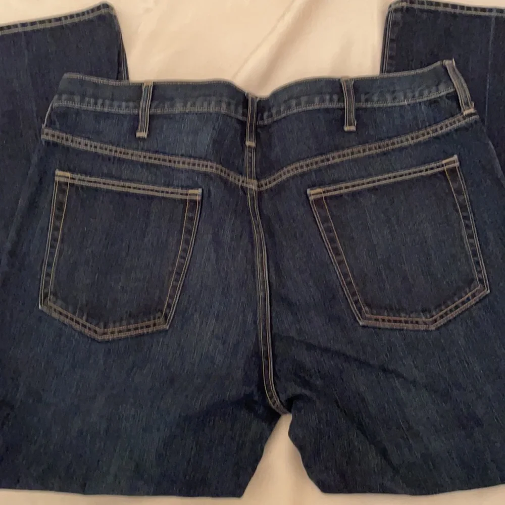 Great Old Navy Boot Cut Blue Jeans (OLCC)
